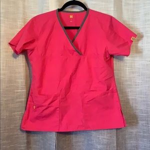 🌸Small pink scrub top women’s